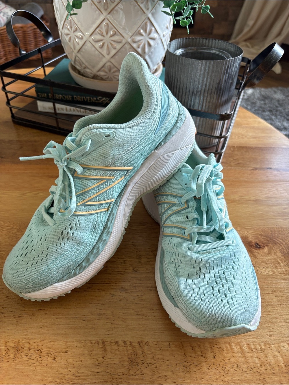 New Balance Women's Light Mint Athletic Running Sneakers